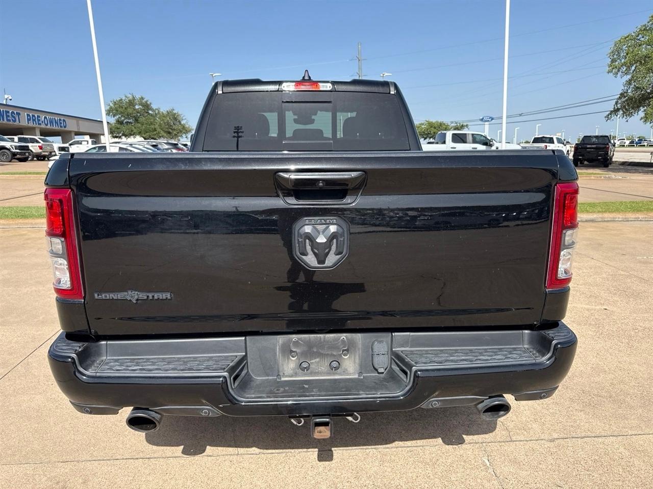 RAM 1500 Lone Star 4x2 Quad Cab 6'4" Box 2022