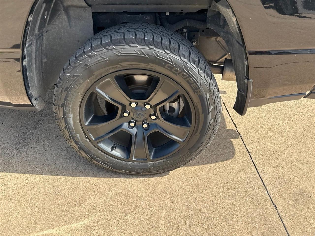 RAM 1500 Lone Star 4x2 Quad Cab 6'4" Box 2022
