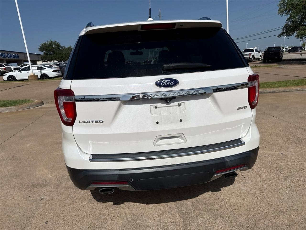 Ford Explorer Limited 4WD 2019