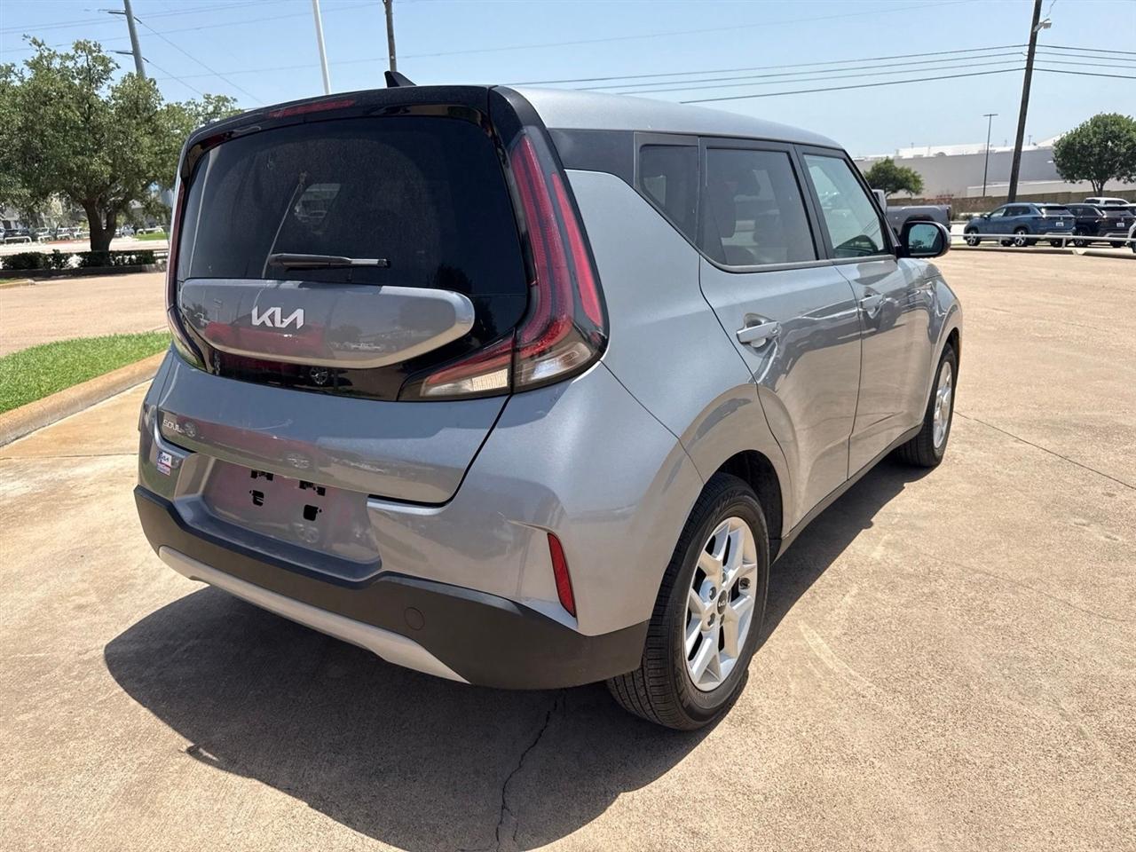 Kia Soul LX FWD 2025