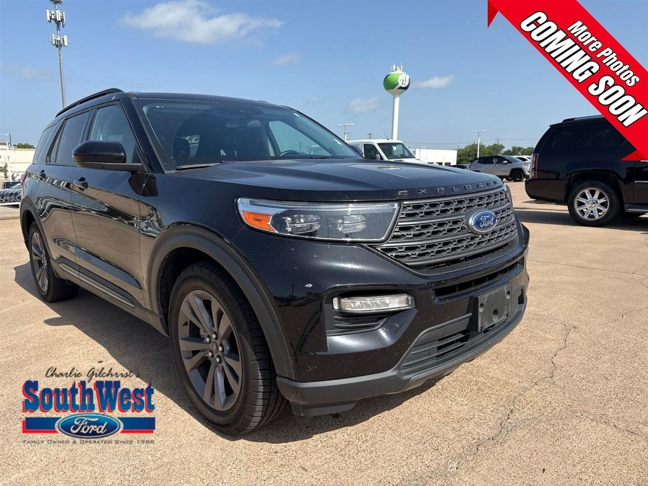 2023 Ford Explorer XLT RWD