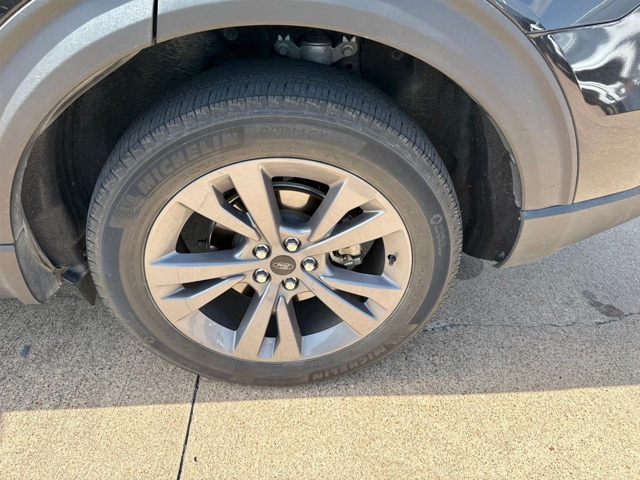 Ford Explorer XLT RWD 2023
