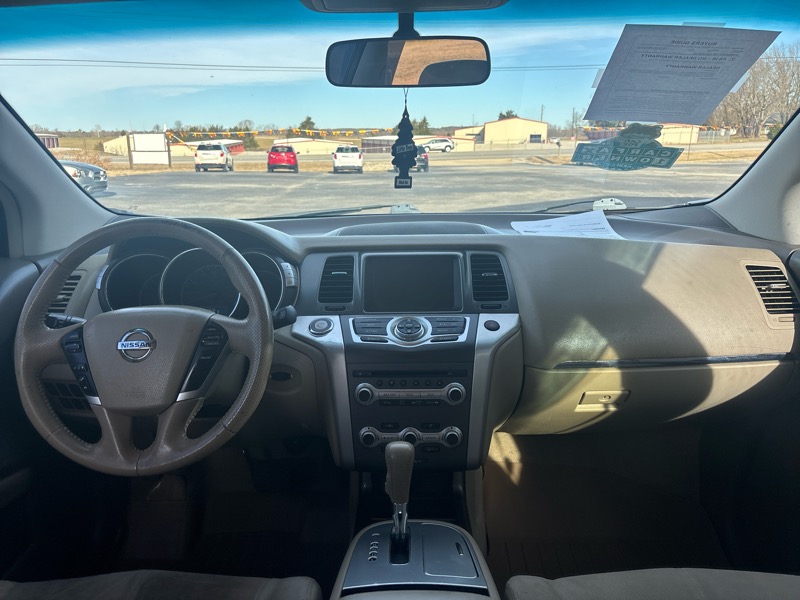 Nissan Murano S 2011