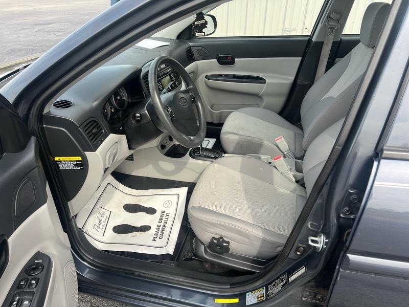 Hyundai Accent GLS 4-Door 2011