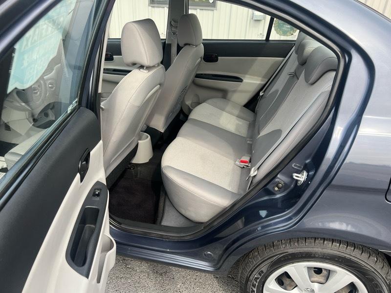 Hyundai Accent GLS 4-Door 2011