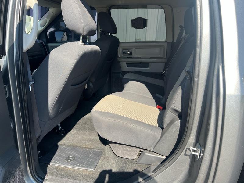 RAM 1500 ST Crew Cab 2WD 2011