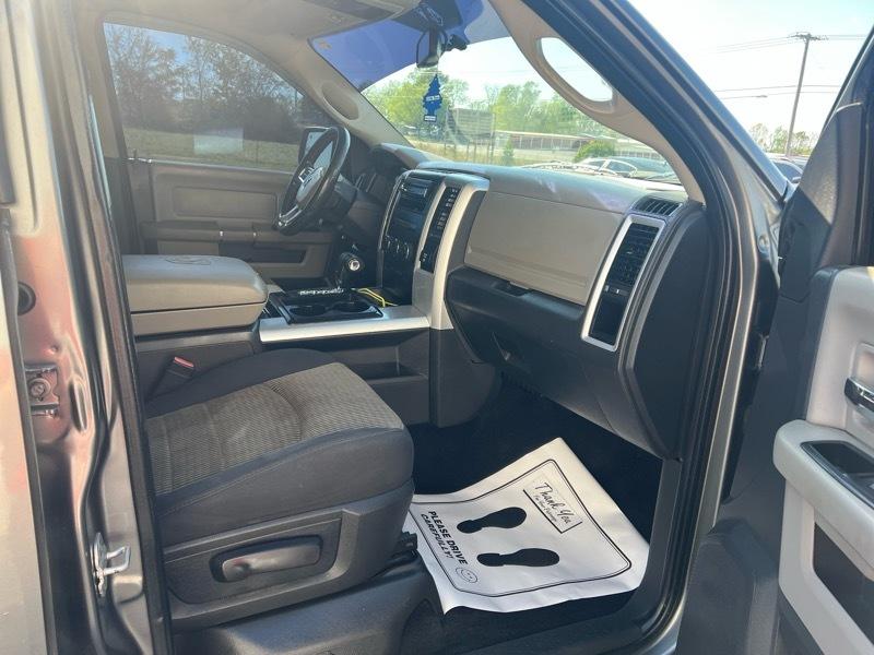 RAM 1500 ST Crew Cab 2WD 2011