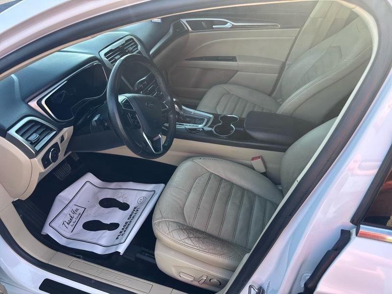 Ford Fusion SE 2016