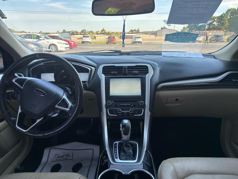 Ford Fusion SE 2016