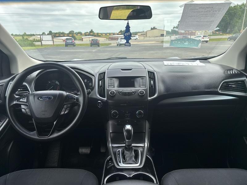 2016 Ford Edge SE - Photo 6