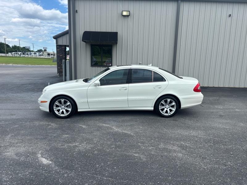 Mercedes-Benz E-Class E350 Luxury Sedan 2009