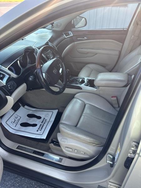 Cadillac SRX Luxury Collection AWD 2011