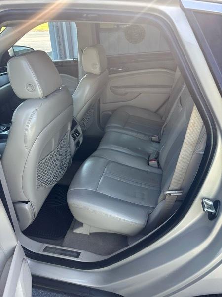 Cadillac SRX Luxury Collection AWD 2011