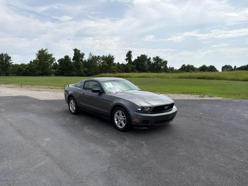 Ford Mustang V6 Coupe 2011