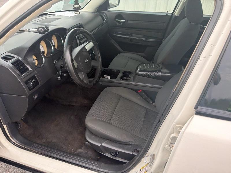 Dodge Charger Base 2010