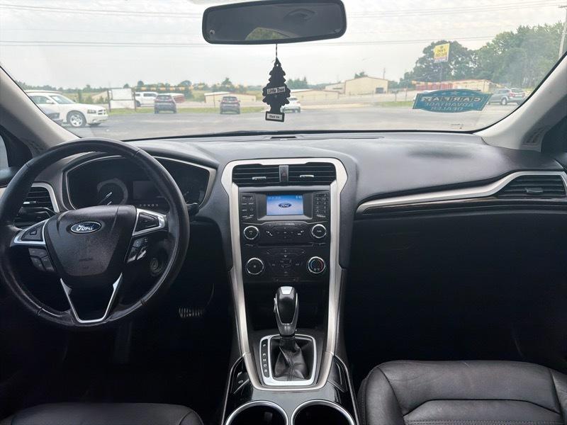 Ford Fusion SE 2013
