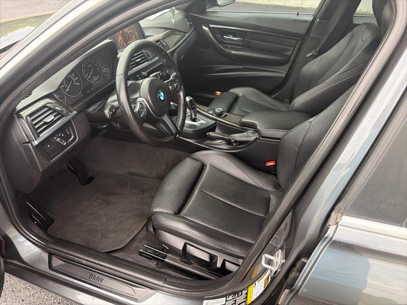 BMW 3-Series 320i xDrive 2015
