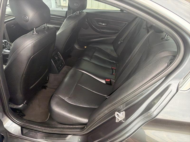 BMW 3-Series 320i xDrive 2015