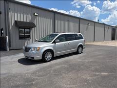 2008 Chrysler Town & Country 