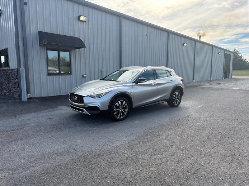 2018 Infiniti QX30 Luxury AWD