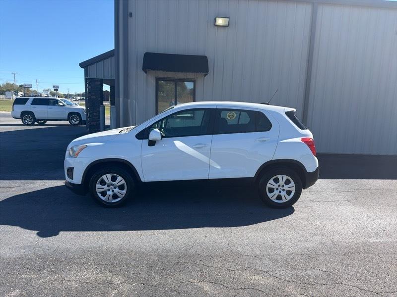 Chevrolet Trax photo 3