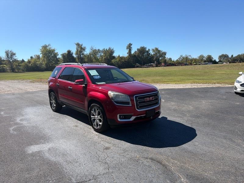 GMC Acadia photo 2