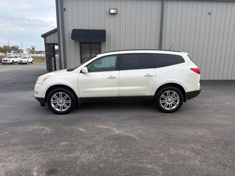 Chevrolet Traverse LT FWD 2011