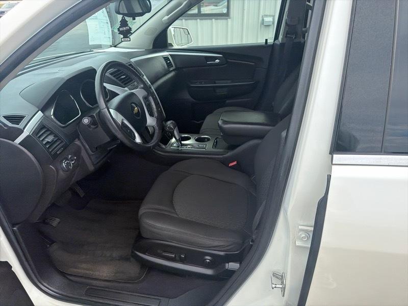 Chevrolet Traverse LT FWD 2011
