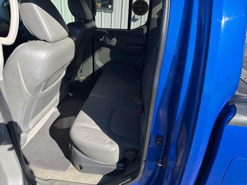 Nissan Frontier S Crew Cab 4WD 2012