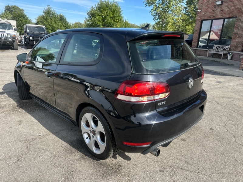 Volkswagen GTI 2.0T Coupe 2010 Volkswagen GTI 2.0T Coupe 2010