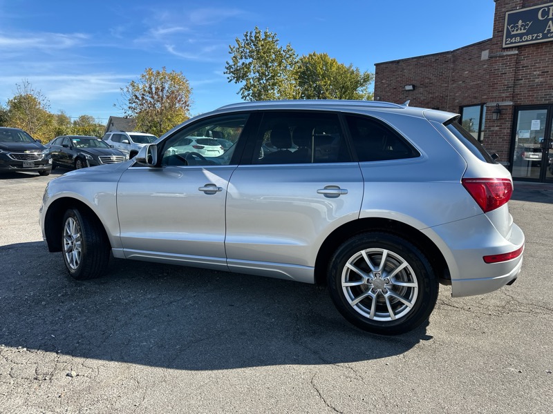 Audi Q5 2.0 quattro Premium 2012 Audi Q5 2.0 quattro Premium 2012