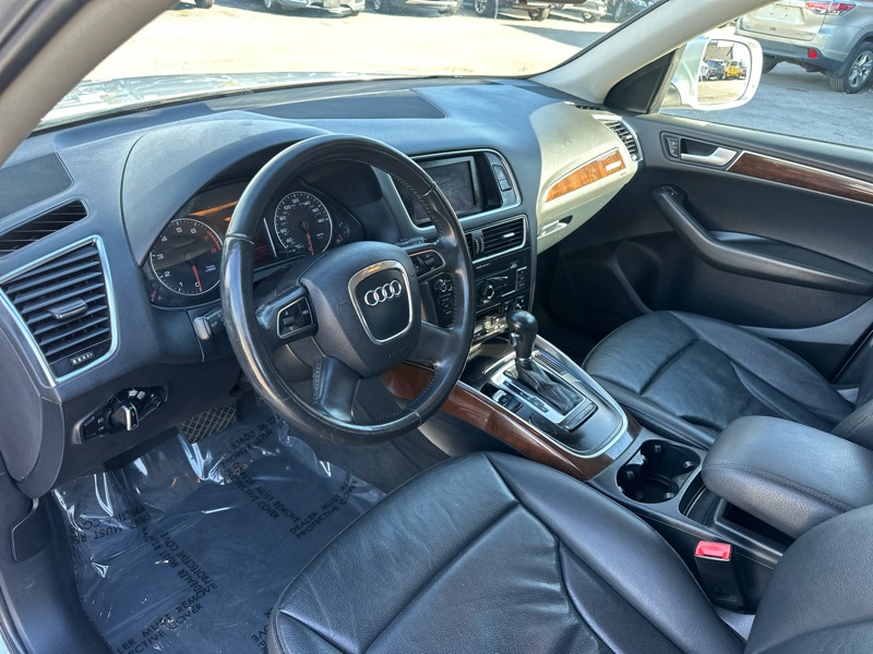 Audi Q5 2.0 quattro Premium 2012 Audi Q5 2.0 quattro Premium 2012