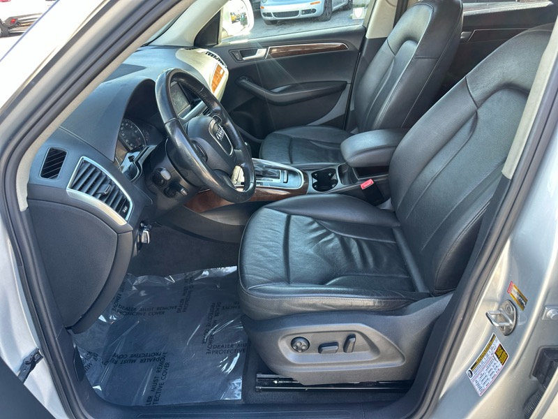Audi Q5 2.0 quattro Premium 2012 Audi Q5 2.0 quattro Premium 2012