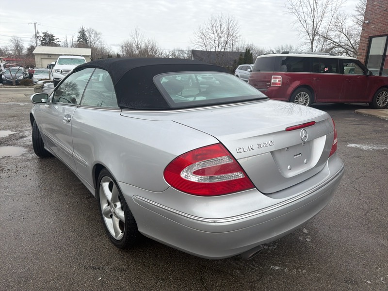 Mercedes-Benz CLK-Class CLK320 Cabriolet 2005