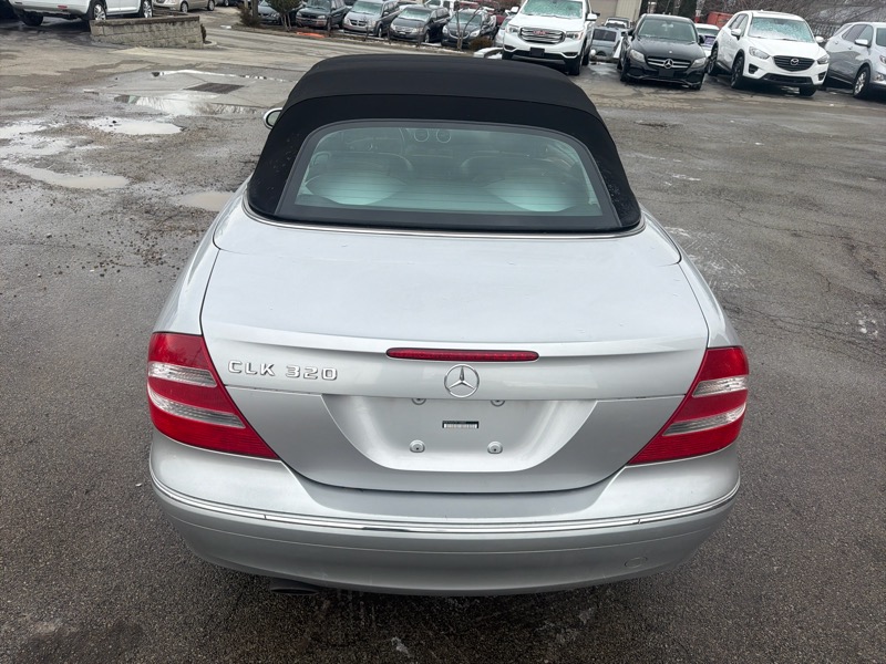 Mercedes-Benz CLK-Class CLK320 Cabriolet 2005