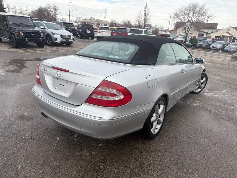 Mercedes-Benz CLK-Class CLK320 Cabriolet 2005