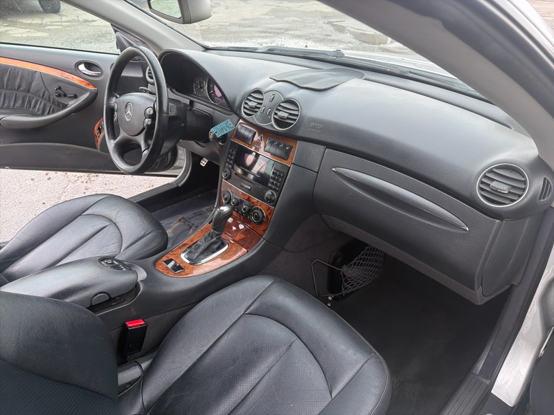 Mercedes-Benz CLK-Class CLK320 Cabriolet 2005