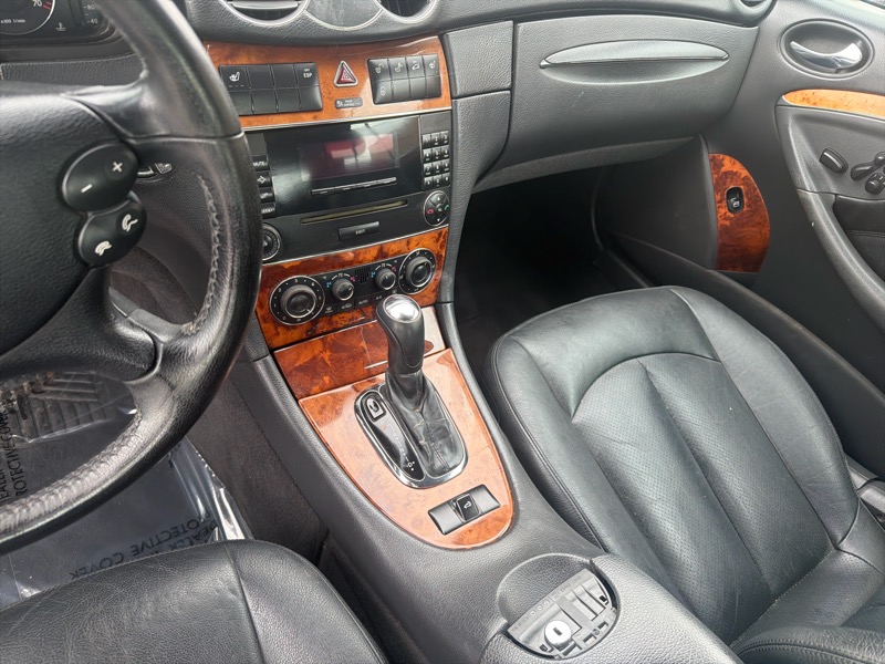 Mercedes-Benz CLK-Class CLK320 Cabriolet 2005