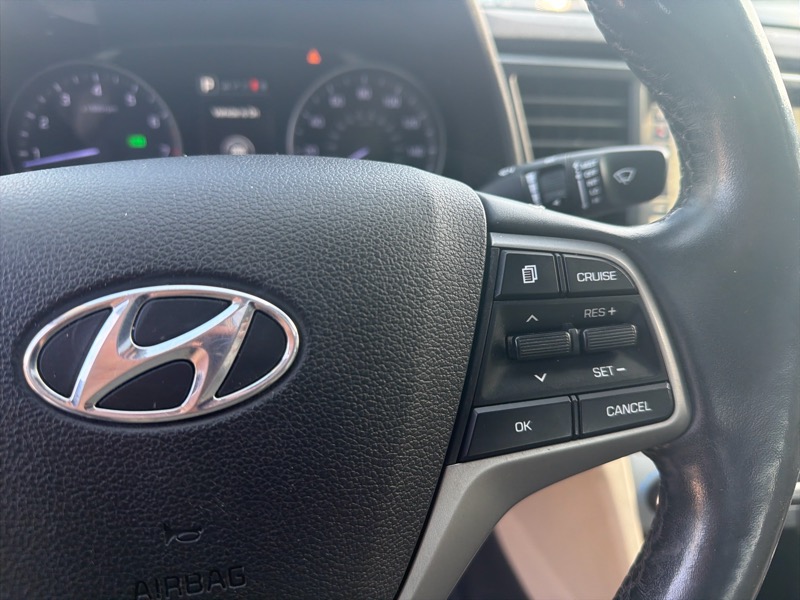 Hyundai Elantra Limited 2017