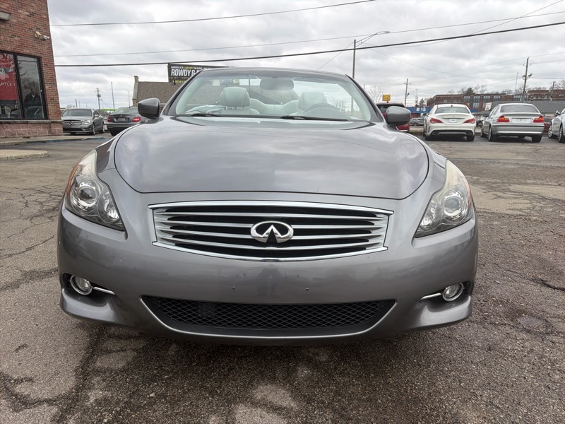 Infiniti G Convertible Base 2012