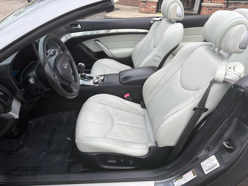 Infiniti G Convertible Base 2012