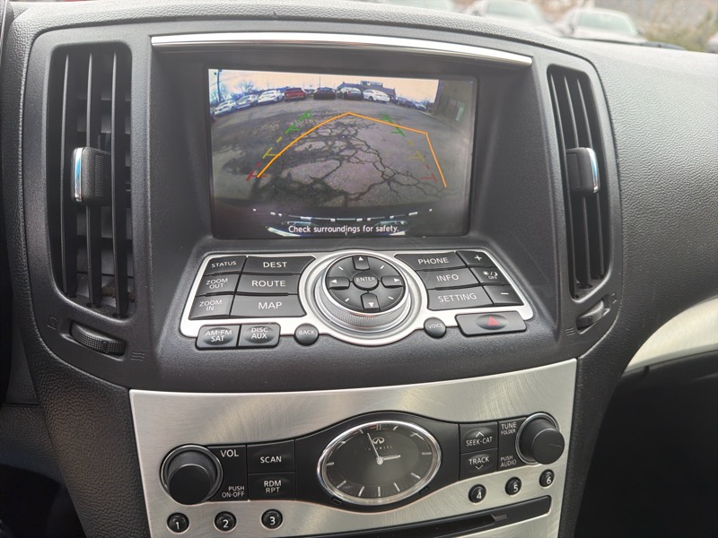 Infiniti G Convertible Base 2012