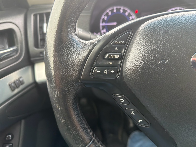 Infiniti G Convertible Base 2012