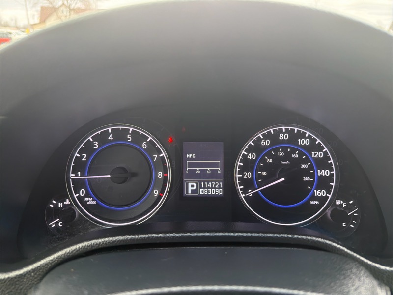 Infiniti G Convertible Base 2012