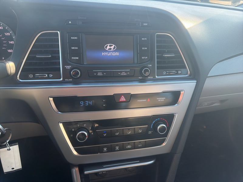 Hyundai Sonata SE 2015