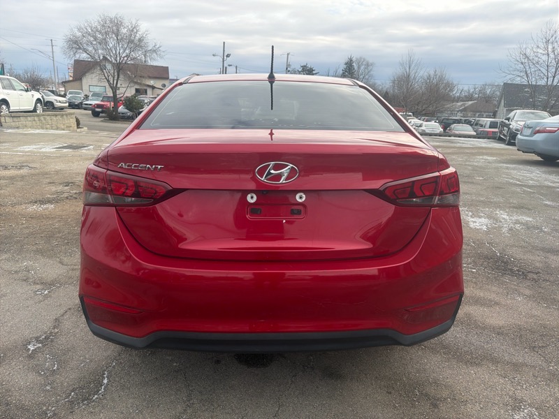 Hyundai Accent SEL 4-Door 6A 2019