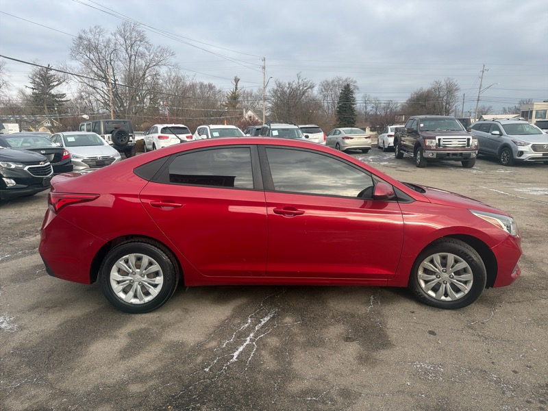 Hyundai Accent SEL 4-Door 6A 2019