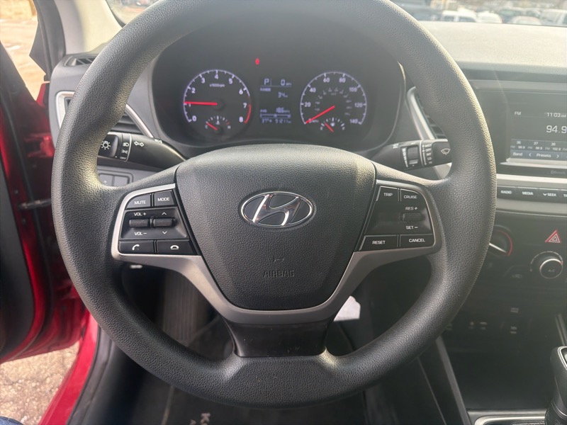 Hyundai Accent SEL 4-Door 6A 2019