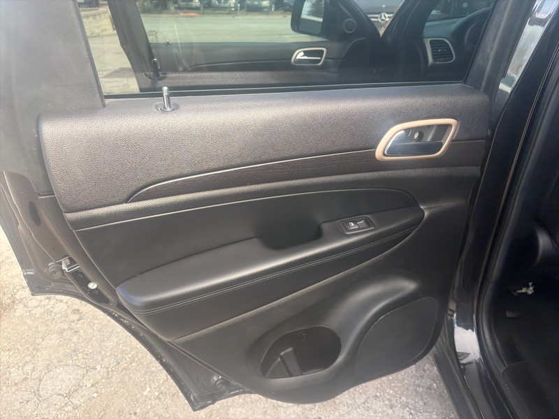 Jeep Grand Cherokee Laredo 4WD 2014