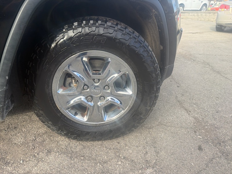 Jeep Grand Cherokee Laredo 4WD 2014